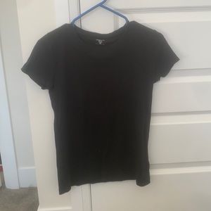 PLAIN BLACK TEE